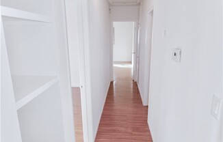 2 beds, 1 bath, 800 sqft, $1,395, Unit 12