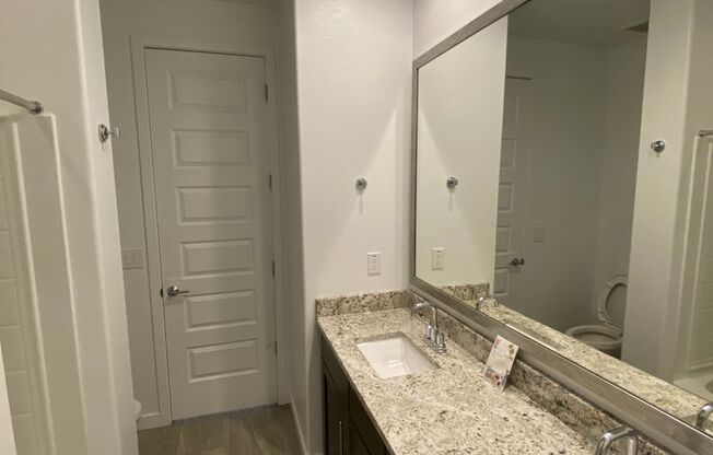 5 beds, 3 baths, $2,745