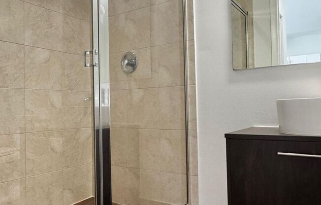 Studio, 1 bath, 737 sqft, $2,650, Unit Unit 607