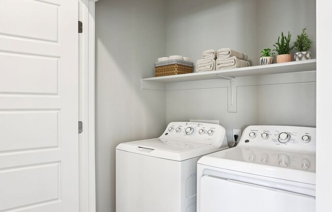 1 bed, 1 bath, 843 sqft, $1,699, Unit 425