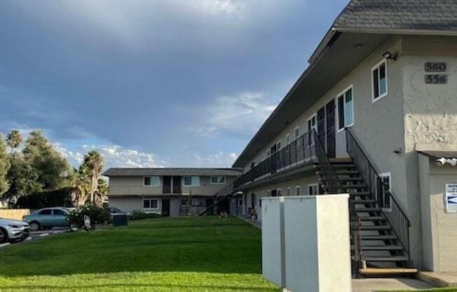 Leo&#39;s Apartments