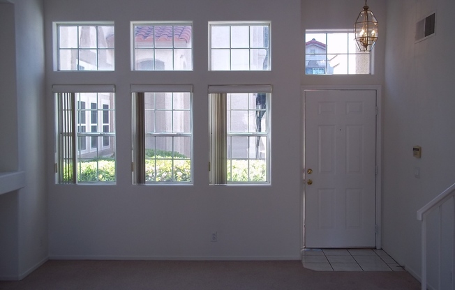 FANTASTIC GREEN VALLEY HOME IN GATED LEGACY VILLAGE COMMUNITY!