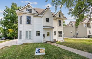 2110 College St - Cedar Falls
