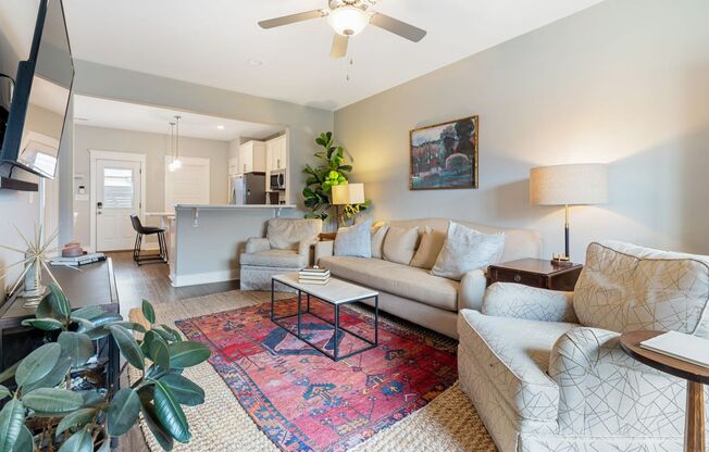 Gorgeous, luxury townhome in convenient West Nashville