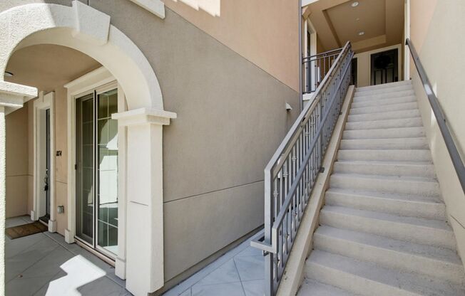 4 Bedroom Townhome in the Promenade at Spectrum Community