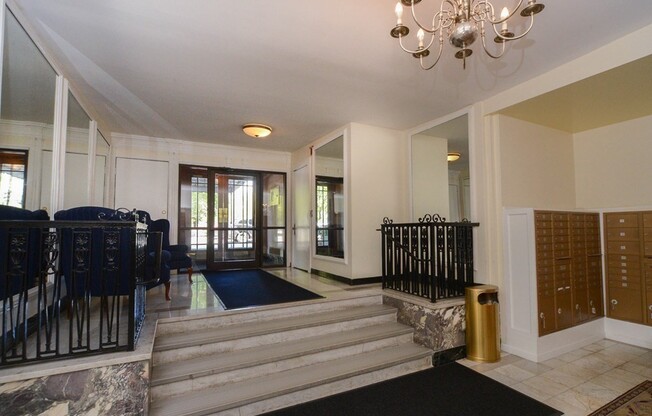 2 beds, 2 baths, 937 sqft, $5,500, Unit 63
