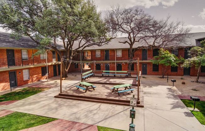 2 beds, 2 baths, 1,030 sqft, $825, Unit 222