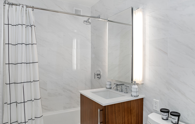 2 beds, 2 baths, 1,092 sqft, $6,500, Unit 15F