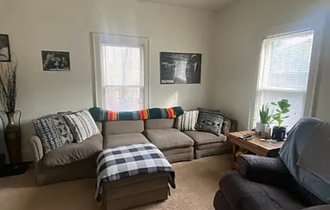 3 beds, 1 bath, $1,350