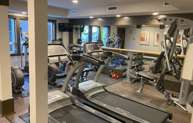 1 bed, 1 bath, $2,275, Unit Unit 461
