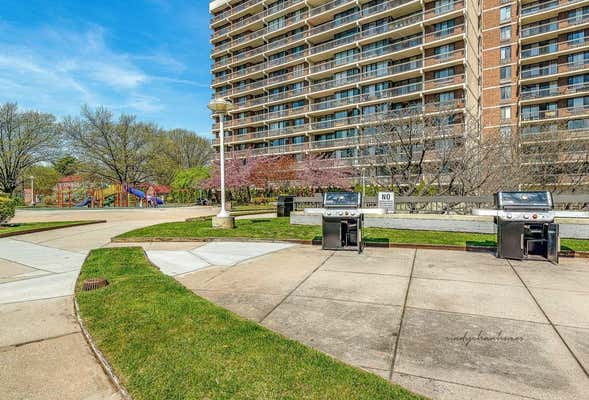 Studio, 1 bath, $2,000, Unit 4 D