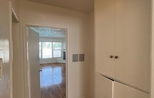 1 bed, 1 bath, 633 sqft, $2,800, Unit 17010-7