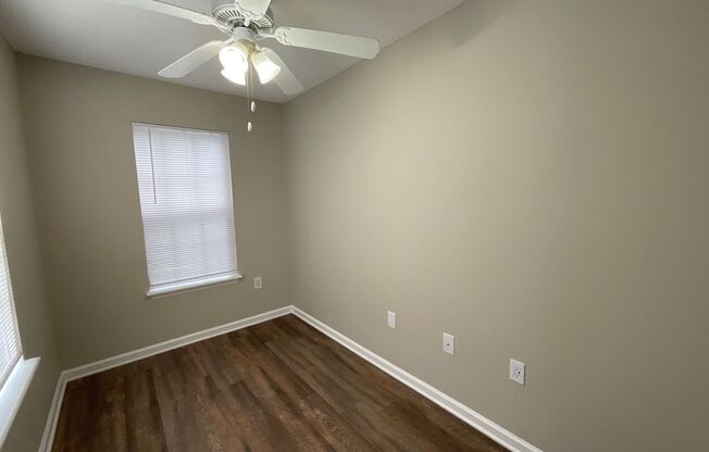 1 bed, 1 bath, 871 sqft, $1,175, Unit 2768-4