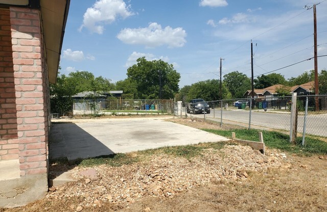 6603 MARCUM DR