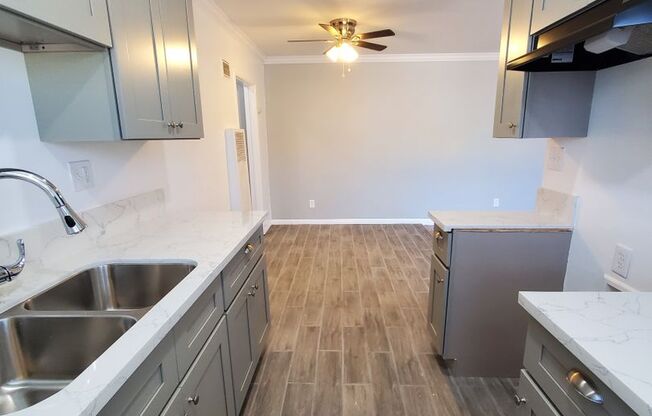 1 bed, 1 bath, 650 sqft, $2,000, Unit 18