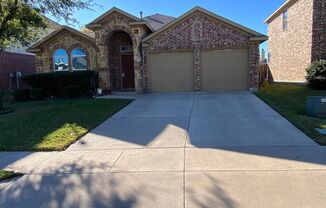 Spacious 4BR House in Fort Worth