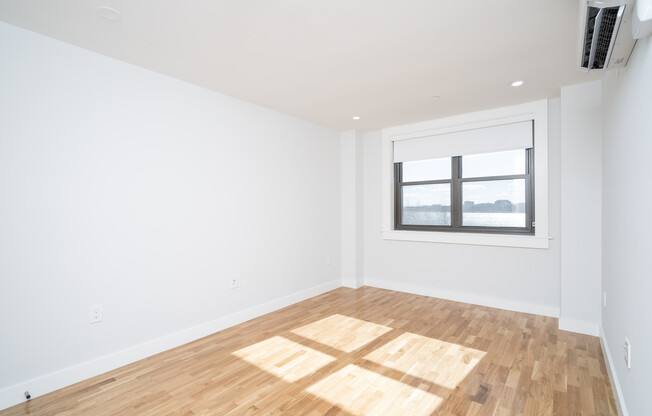 2 beds, 1 bath, 786 sqft, $3,650, Unit 6F