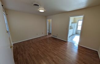 2 beds, 1 bath, $1,250