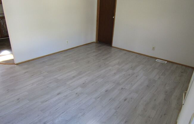 4 beds, 2 baths, $1,200, Unit Lot 88