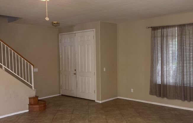 5B/ 3B home with Loft in San Tan Ranch
