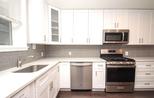 Open Concept Point Breeze 3bd/3bth