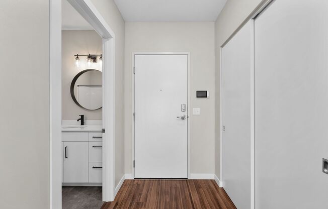 Studio, 1 bath, 525 sqft, $1,095, Unit 415