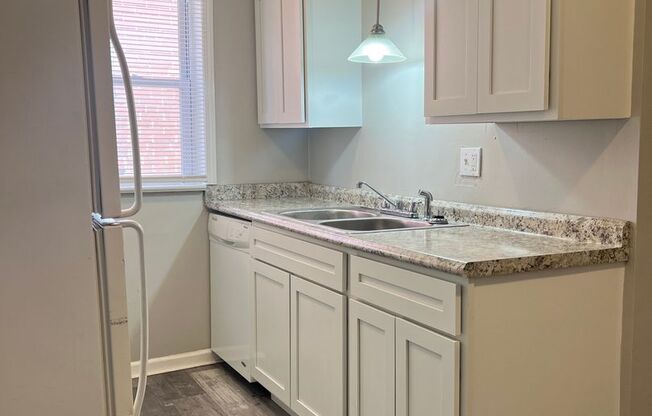 1 bed, 1 bath, 650 sqft, $725