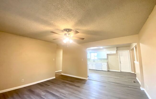 $1,895 Peach & Mckinley, 3 Bedroom - E. Home Ave, Fresno