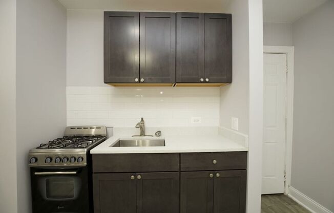 Studio, 1 bath, $995, Unit 101