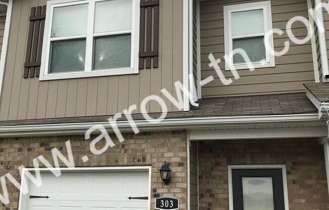 Great 3 Bedroom 2.5 Bath Townhome in LaVergne!
