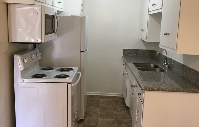 1 bed, 1 bath, $1,725, Unit 11