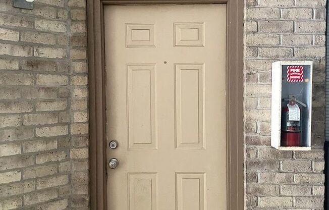 K657 - Guadalupe Square #212