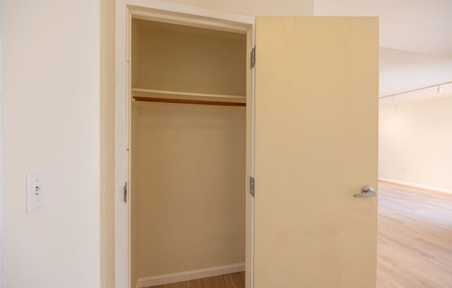 1 bed, 1 bath, 965 sqft, $2,750, Unit 507