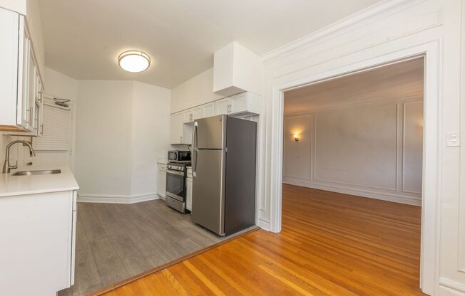 2 beds, 1 bath, 815 sqft, $1,745, Unit 507-2