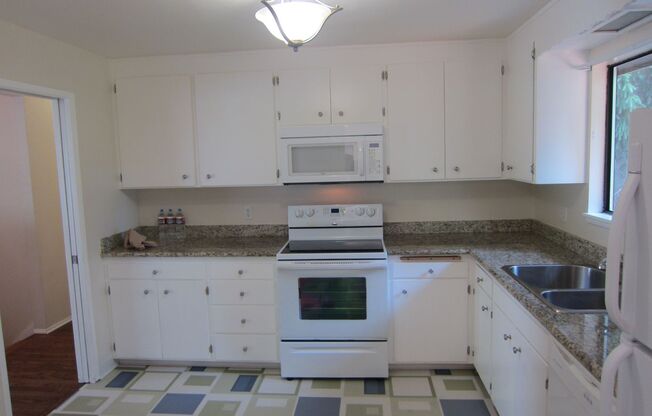 West hill Kent large 4 bedroom 2.5 bath Daylight Rambler home. Available August 1st, 2025