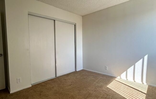 2 beds, 1 bath, $2,095