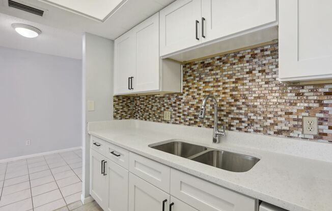 1 bed, 1 bath, $1,400, Unit # DNM