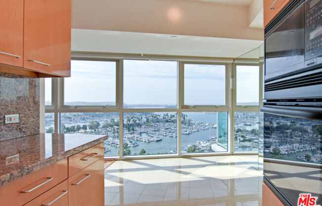 13600 MARINA POINTE DR