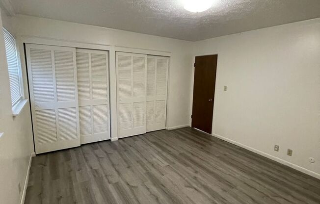 2 beds, 1 bath, 950 sqft, $790, Unit A-4