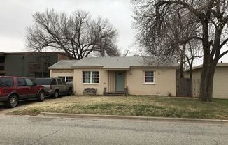 3 beds, 1 bath, $1,050