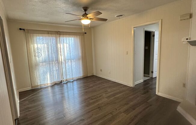 2 beds, 2 baths, $1,200