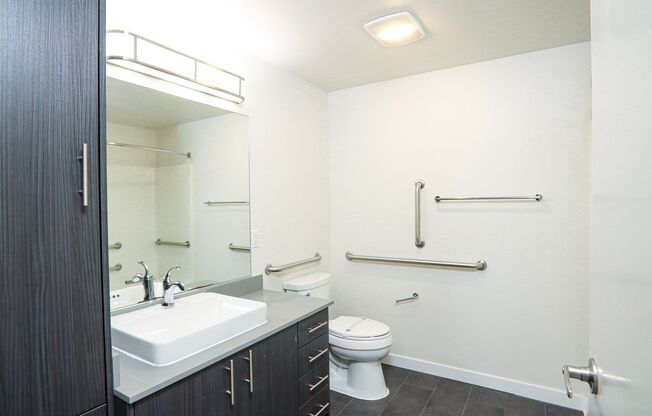 1 bed, 1 bath, 595 sqft, $1,850, Unit 102