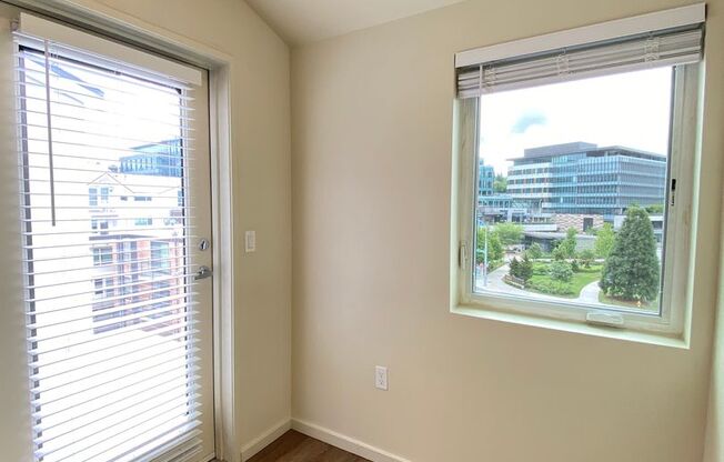 Studio, 1 bath, 175 sqft, $1,099, Unit 517