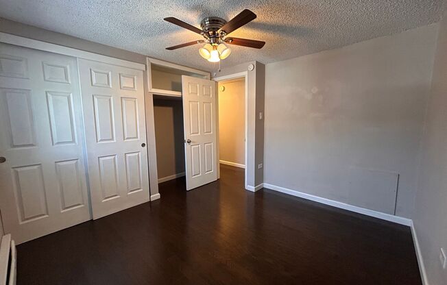 2 beds, 1.5 baths, $1,400