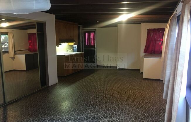5821 John Ave.