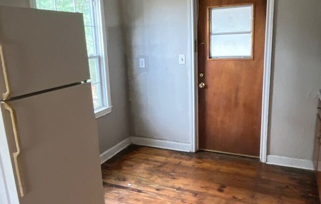 2 beds, 1 bath, $950