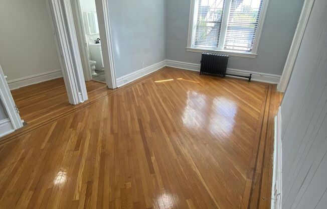 Studio, 1 bath, 435 sqft, $1,825, Unit A04
