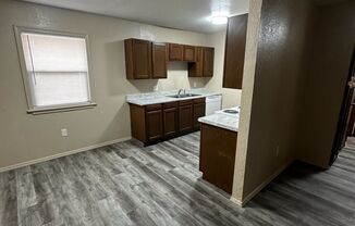 2 beds, 1 bath, 815 sqft, $795, Unit 20