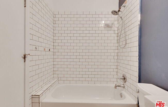 Studio, 1 bath, 650 sqft, $2,000, Unit 811