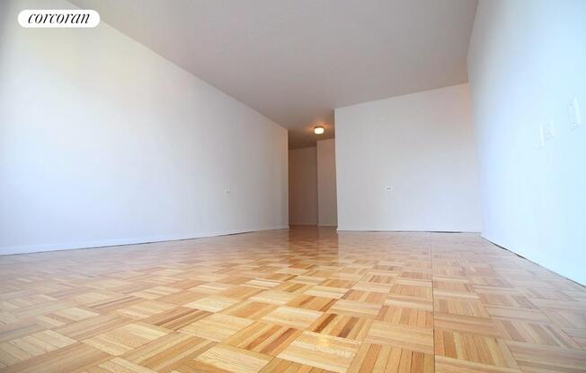 1 bed, 1 bath, $4,200, Unit 25B